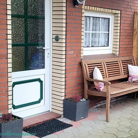 Luette Oostfreesenstuuv * Holtgast